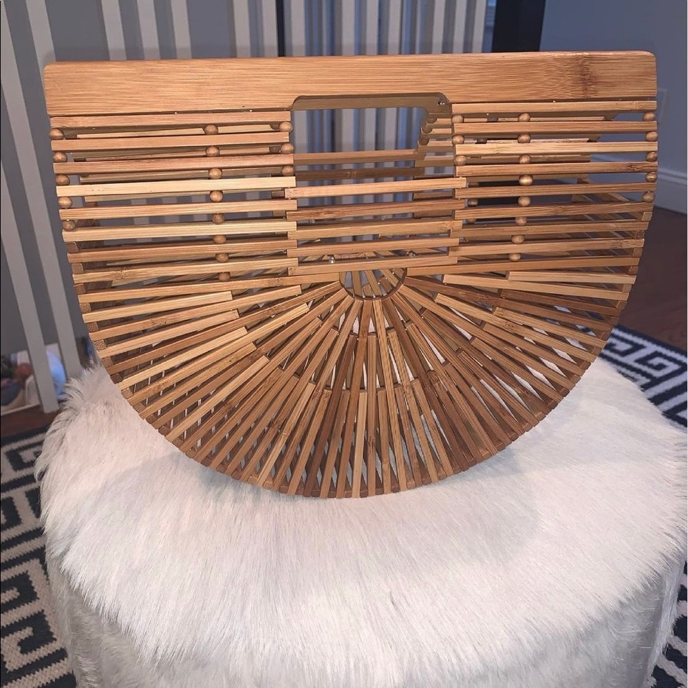 Cult Gaia Small Arc Clutch Natural